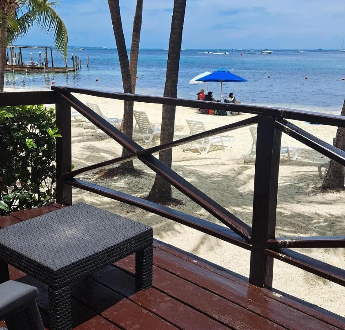 Ocean Front - Ground Floor Condo location