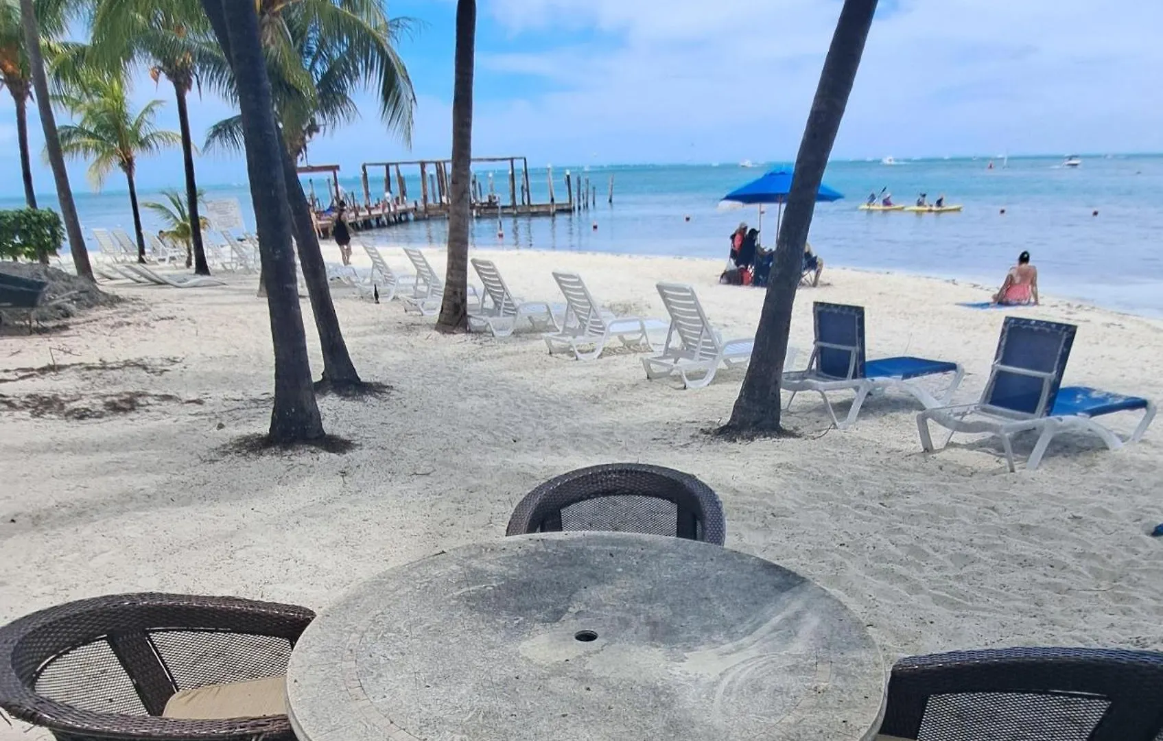 Ocean Front - Ground Floor Condo Cancun Apartment