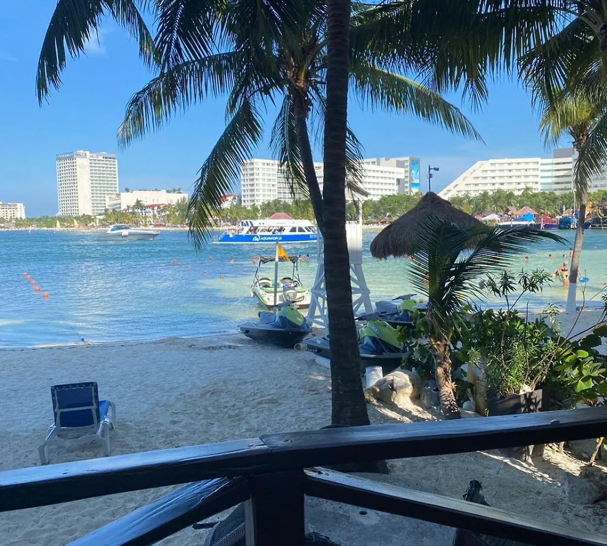 Ocean Front - Ground Floor Condo Cancun 0*,